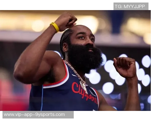 哈登季前赛表现低迷场均仅得6分助攻77次命中率惨淡引发热议