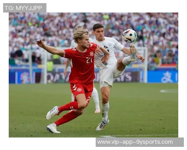 2025年丹麦足球先生候选人揭晓弗罗霍尔特尤尔曼霍伊别尔三人争夺荣耀