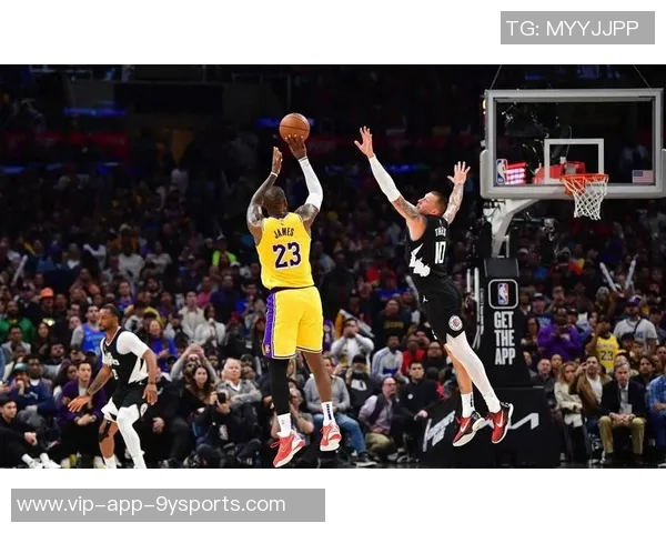 詹姆斯强调队友的努力与可靠性认为与不勤奋者难以产生共鸣