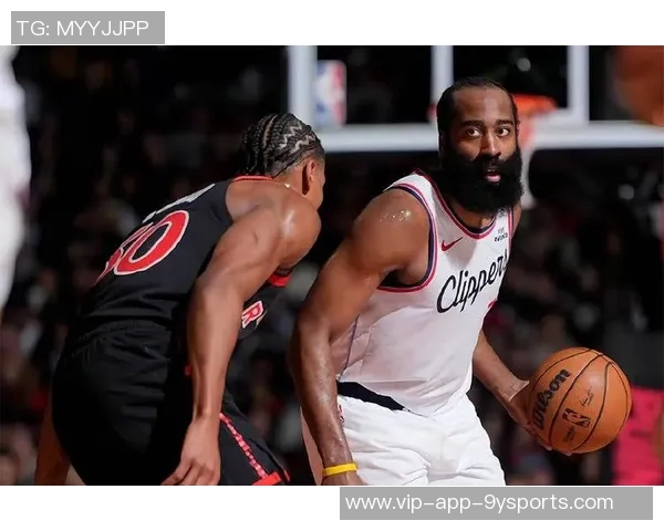 快船半场小幅领先广州小卡三分火力全开哈登助攻频频奥拉迪波表现抢眼