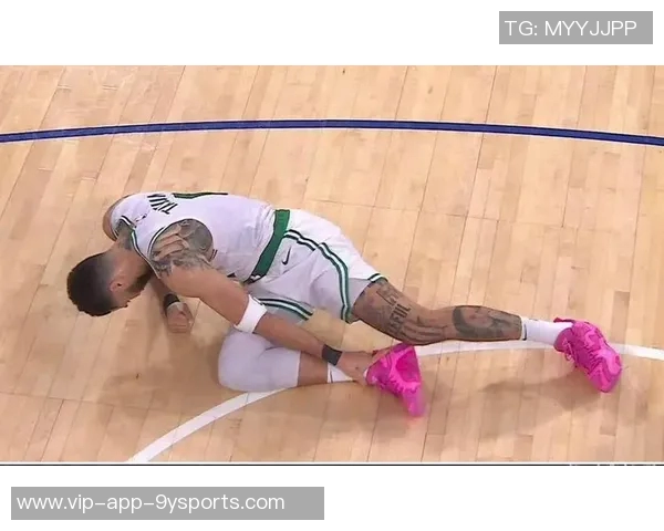 阿伦谈哈登伤情称其拇指状况与自己骨折时相似感到不妙